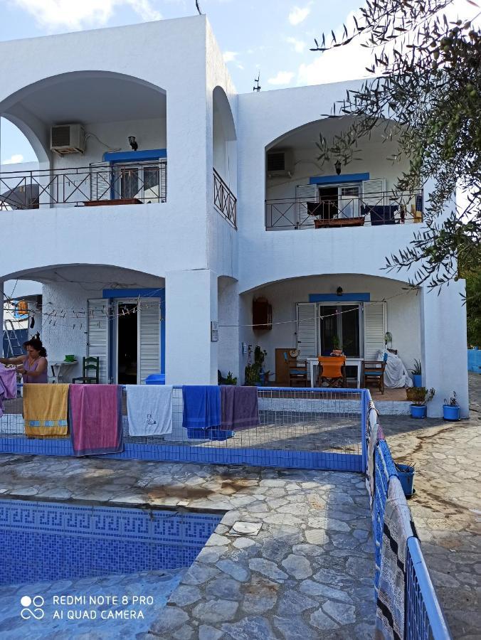 Giannis Apartments By Climbing House Panormos  ภายนอก รูปภาพ