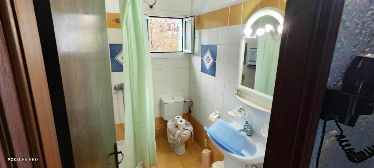 Giannis Apartments By Climbing House Panormos  ภายนอก รูปภาพ