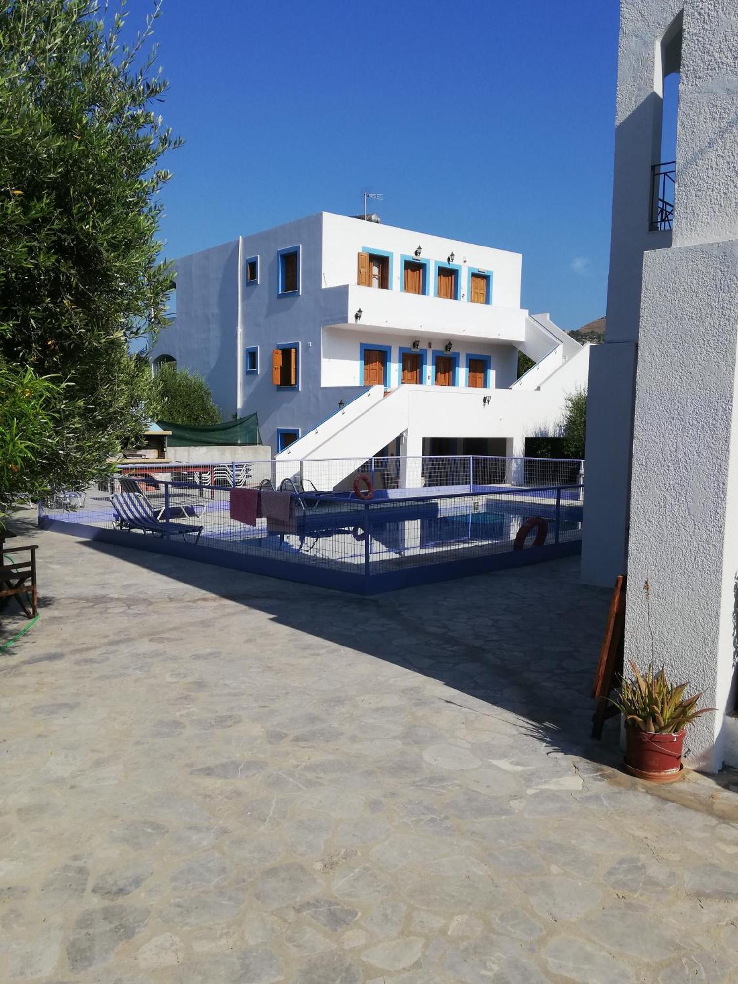 Giannis Apartments By Climbing House Panormos  ภายนอก รูปภาพ