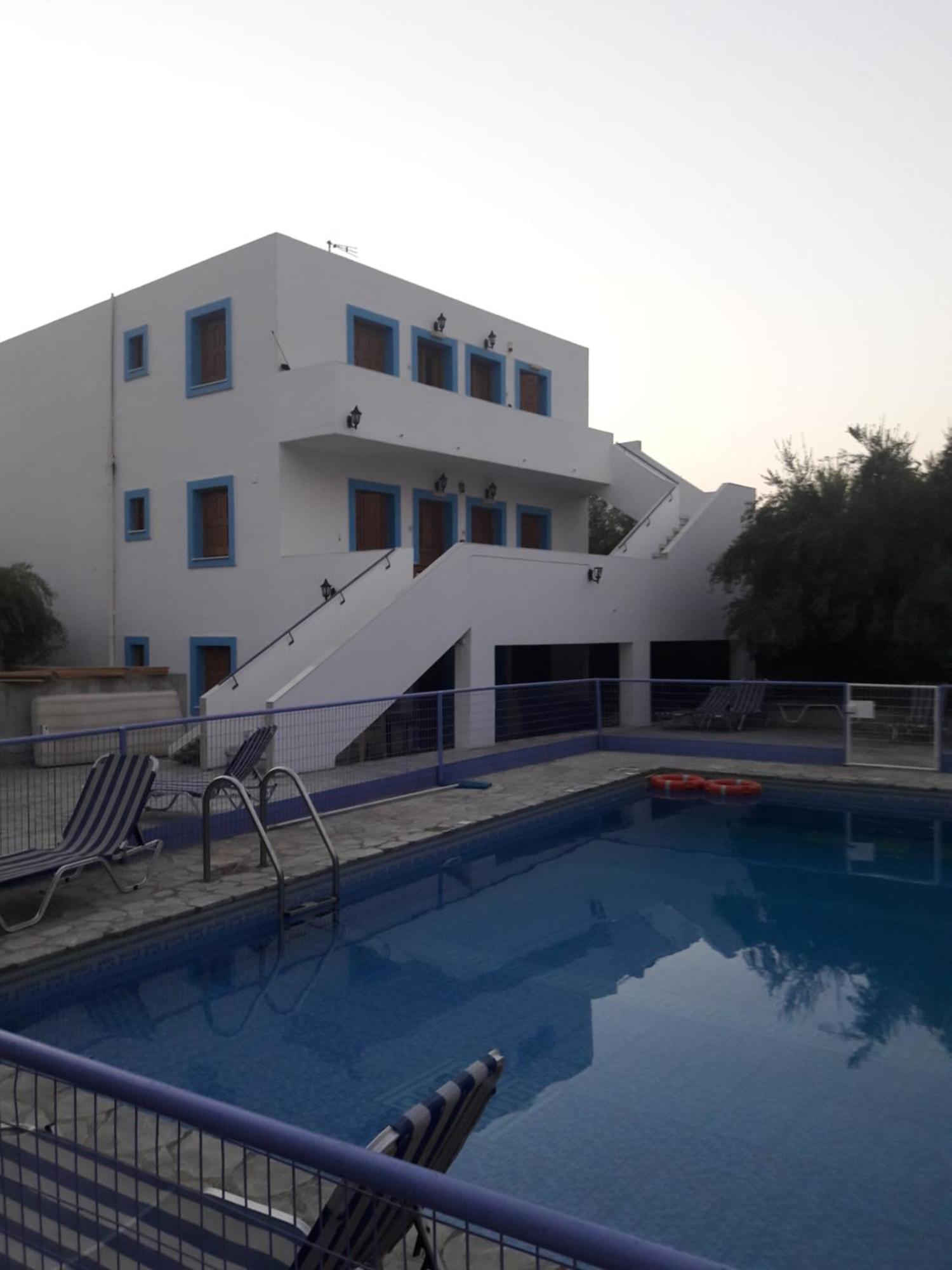 Giannis Apartments By Climbing House Panormos  ภายนอก รูปภาพ